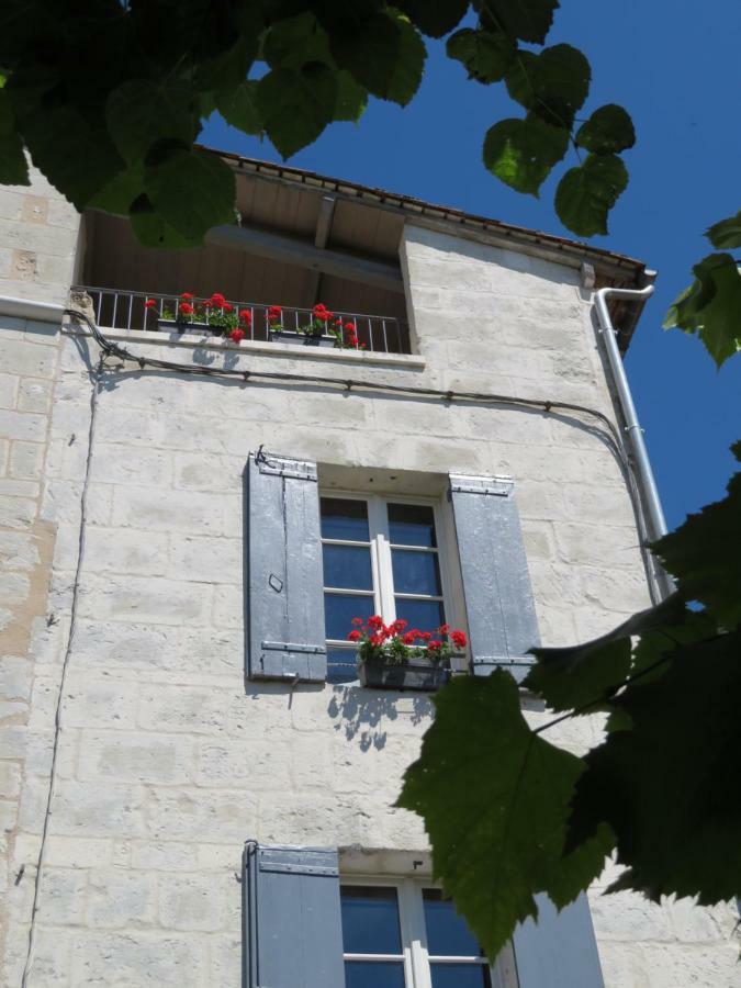 Apartment Bellevue Aubeterre-sur-Dronne Zewnętrze zdjęcie